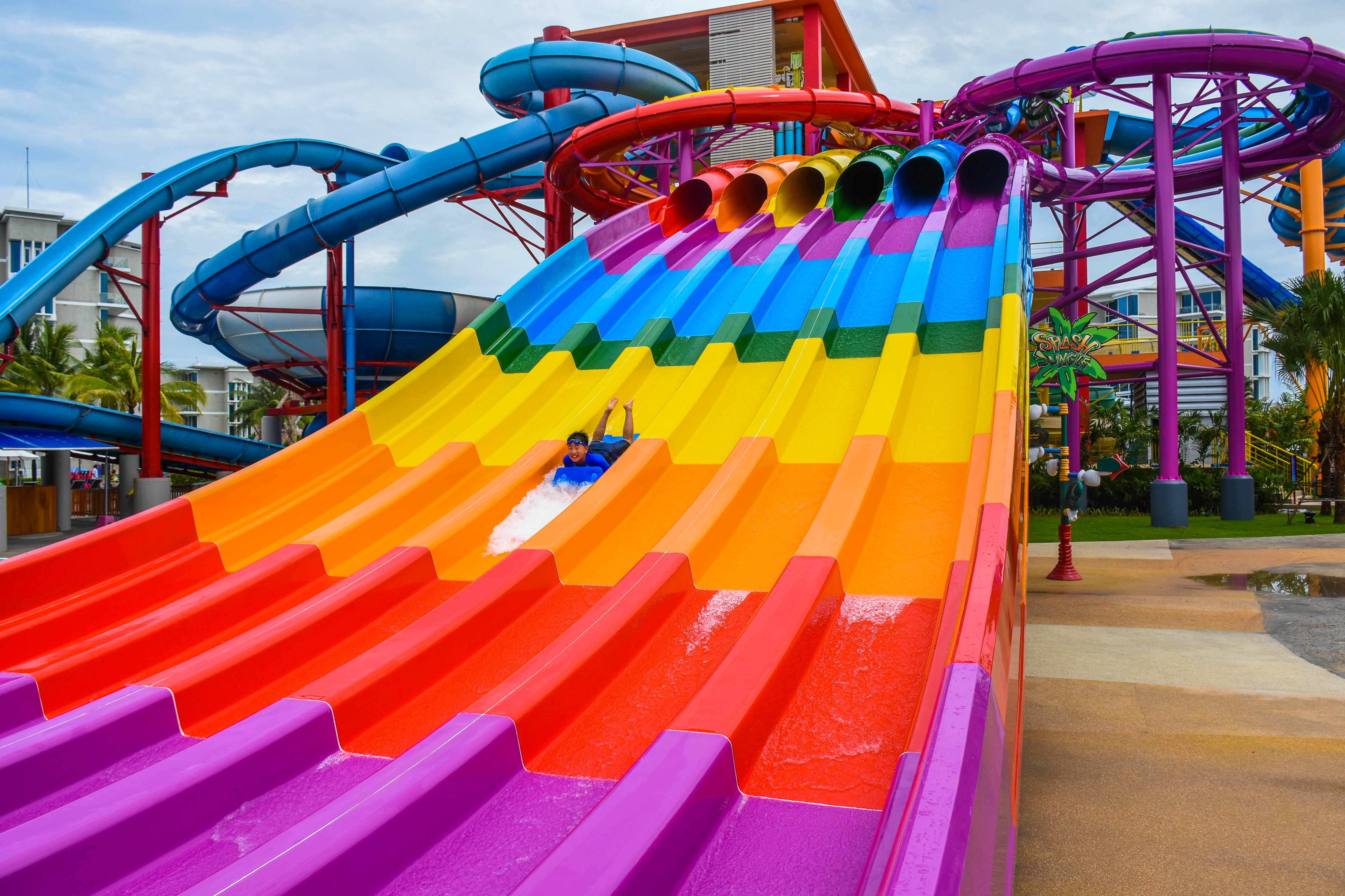 Splash Beach Resort, Maikhao Phuket - Sha Extra Plus Mai Khao Exterior foto The 7-metre (23 ft) high, 180-metre (590 ft) long, 10-metre (33 ft) wide, 10-metre (33 ft) high, 100-metre (330 ft) long, 10-metre (33 ft) wide, 10-metre (33 ft) high, 100-metre (330 ft) long, 10-metre (33 ft) wide, 10-metre (33 ft) high, 100-metre (
