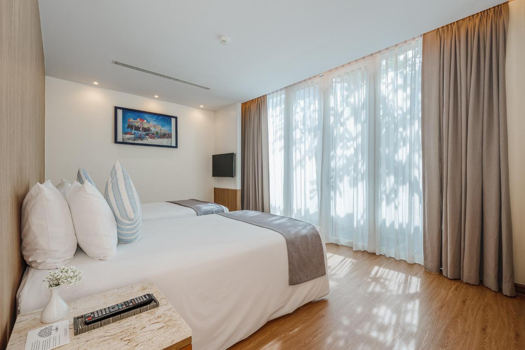 Splash Beach Resort, Maikhao Phuket - Sha Extra Plus Mai Khao Exterior foto A bedroom at the hotel